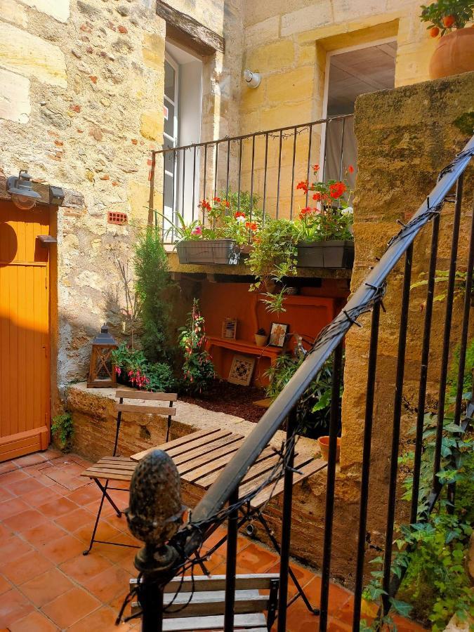 "Les Chacobins" - Appart'Etape Avec Garage Velos La Réole Exterior foto